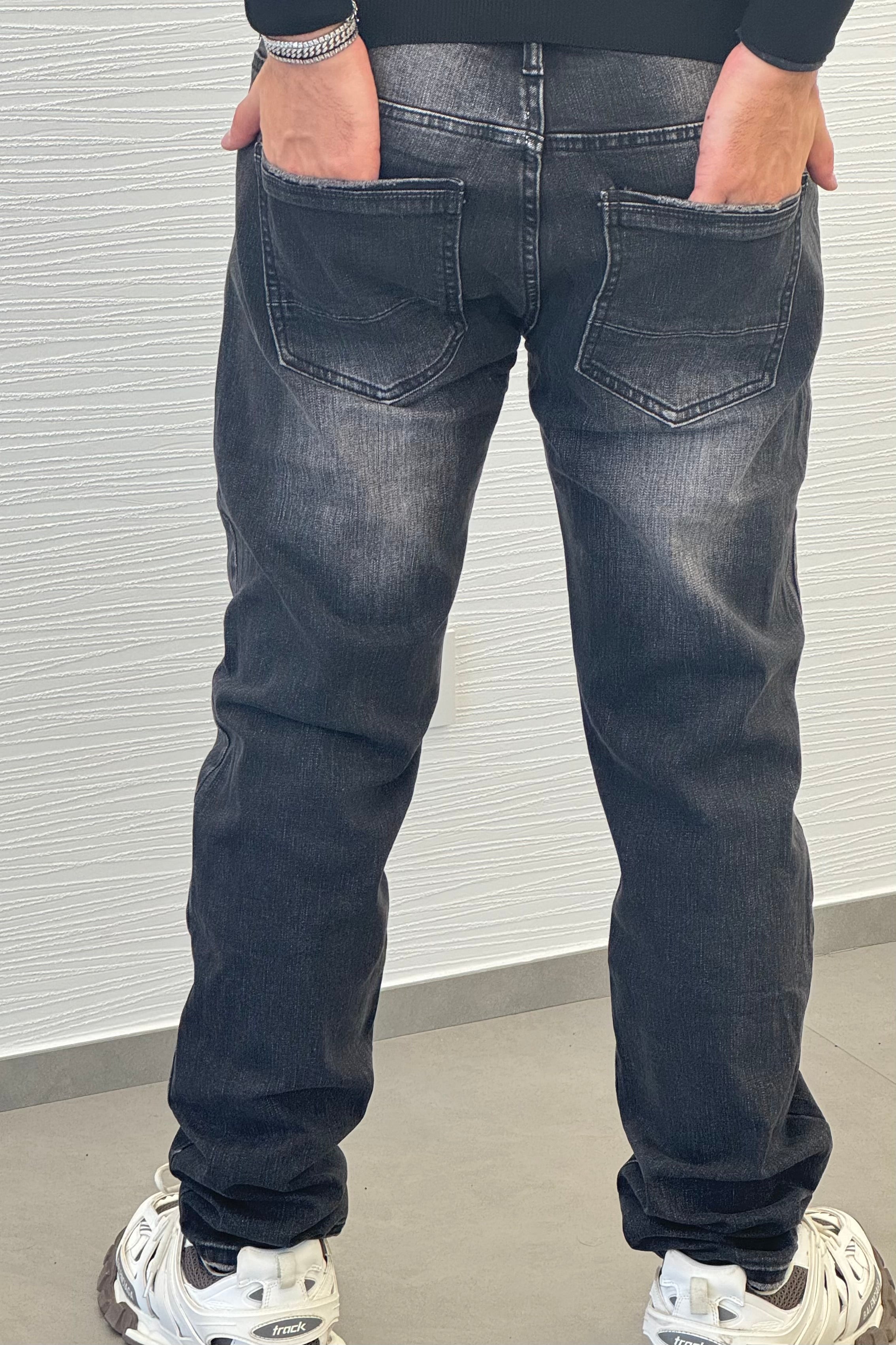 Jeans Slim Nero Sfumato